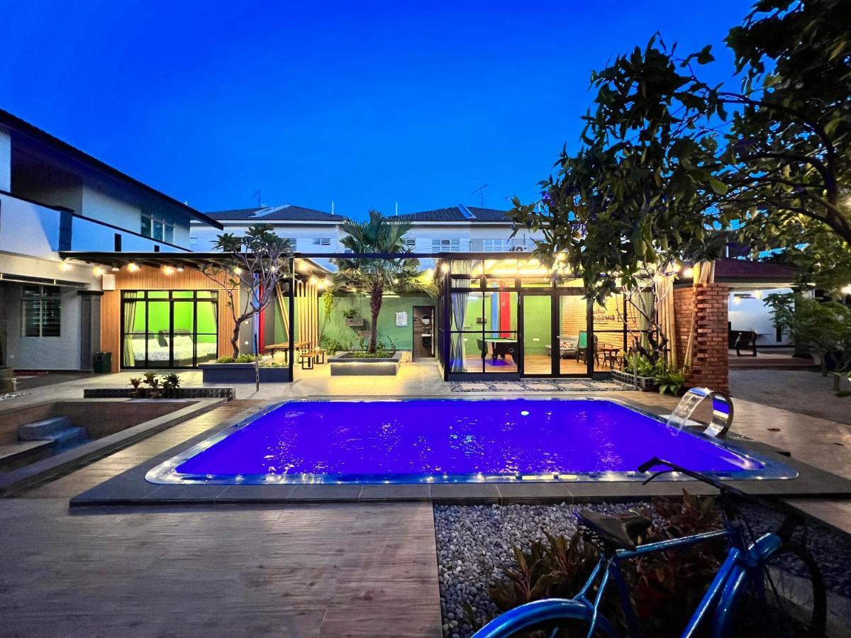 The Uniique Haus - Johor 1St Staycation Water Dining Experience Johor Bahru Exterior foto